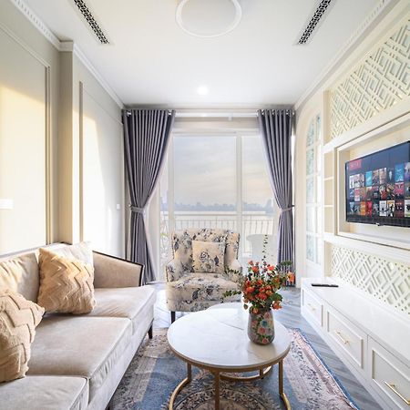 Luxe Paradise Suites Xuan Dieu Hanoi Bagian luar foto