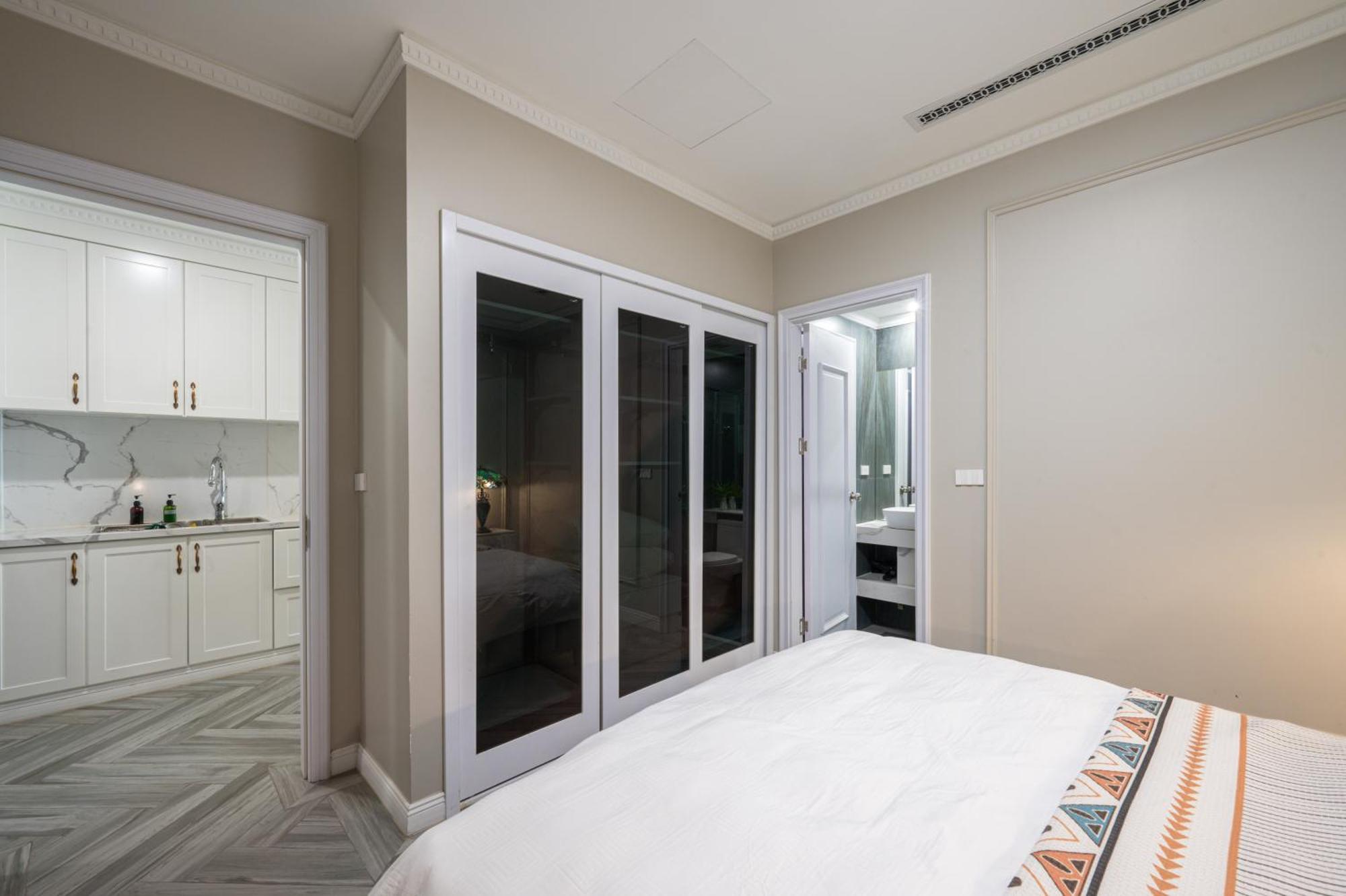 Luxe Paradise Suites Xuan Dieu Hanoi Bagian luar foto