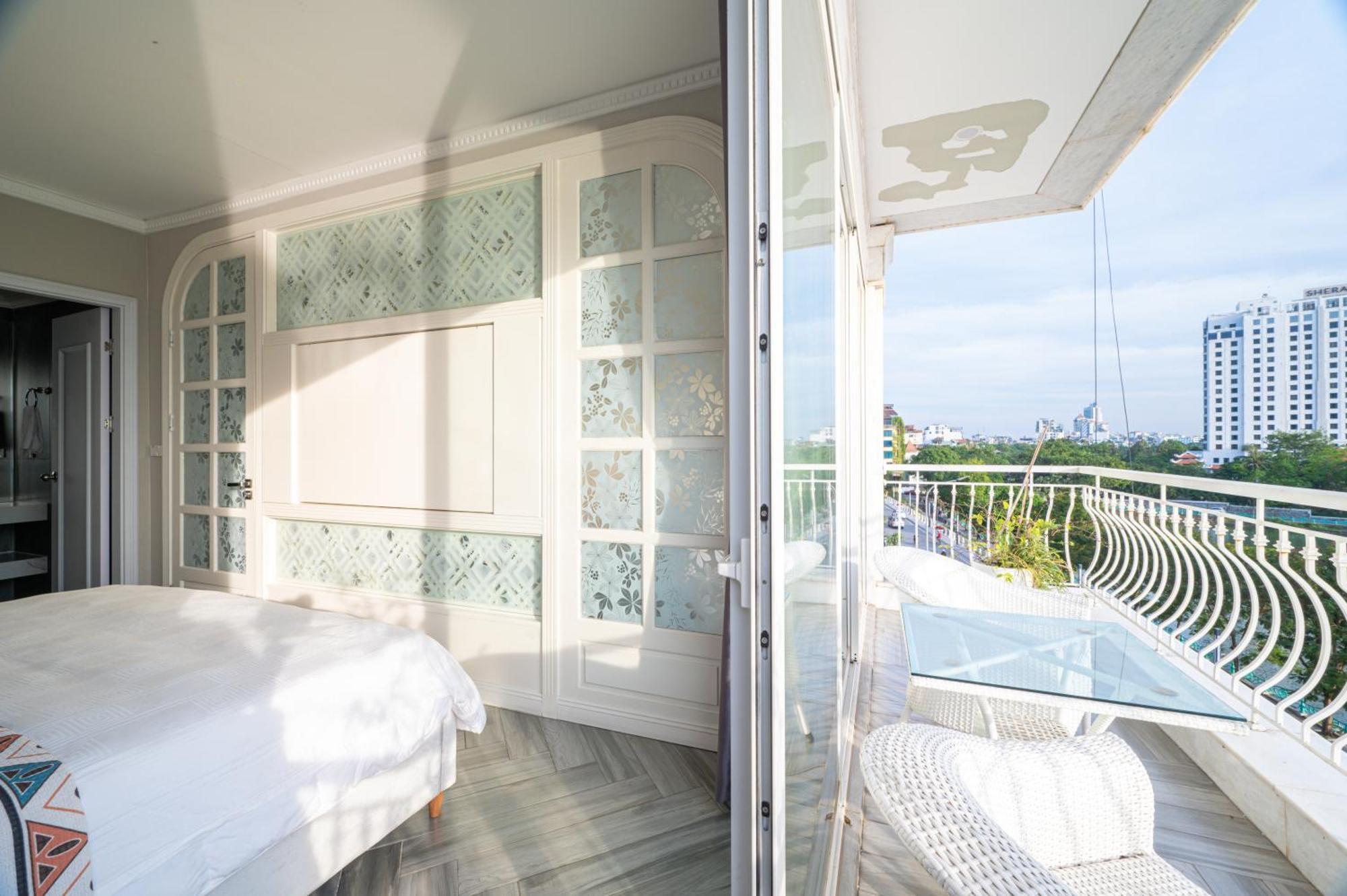 Luxe Paradise Suites Xuan Dieu Hanoi Bagian luar foto