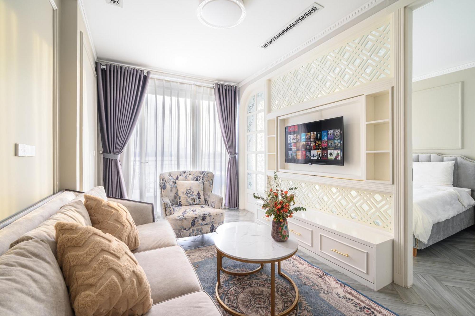 Luxe Paradise Suites Xuan Dieu Hanoi Bagian luar foto