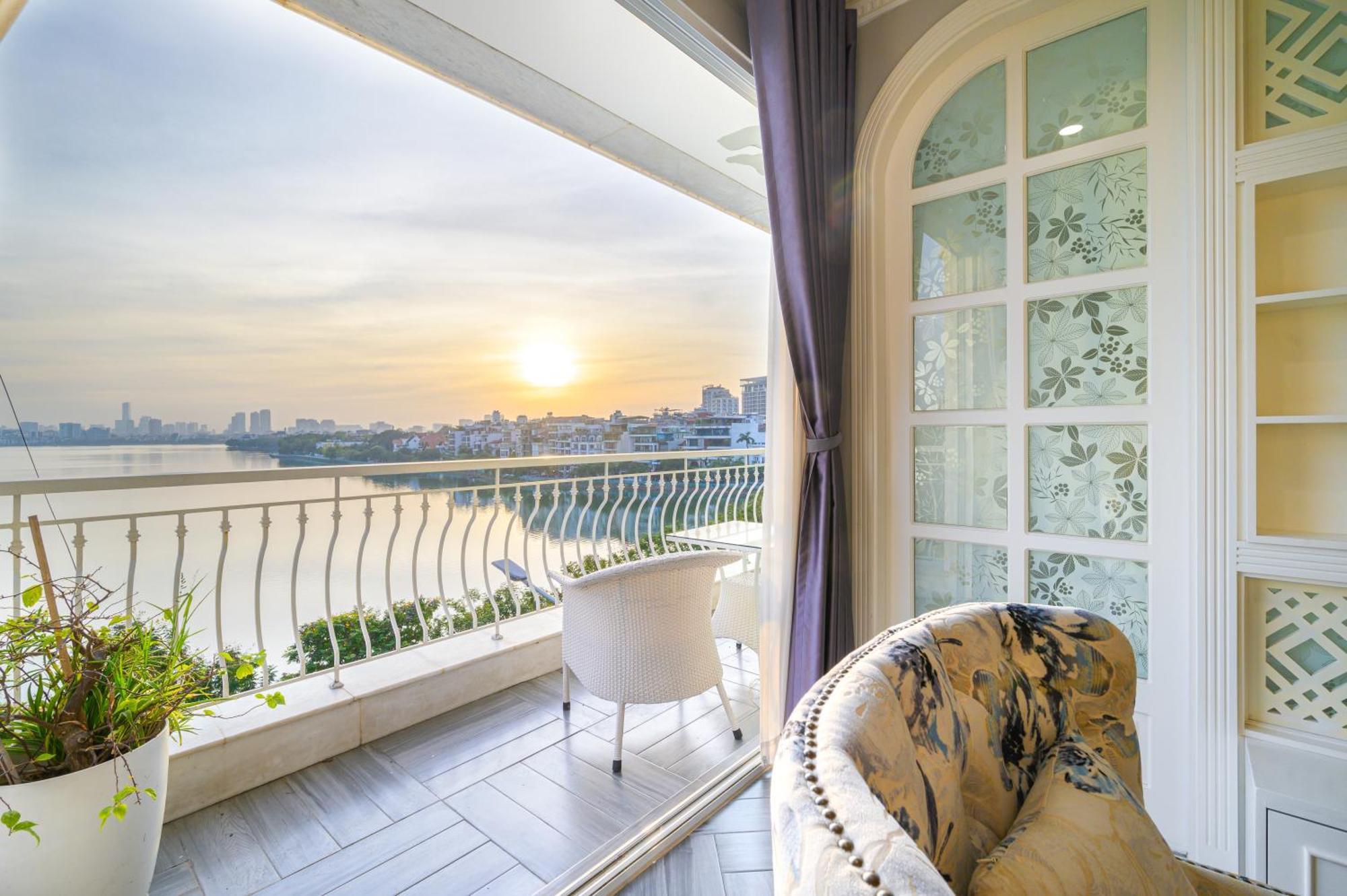Luxe Paradise Suites Xuan Dieu Hanoi Bagian luar foto